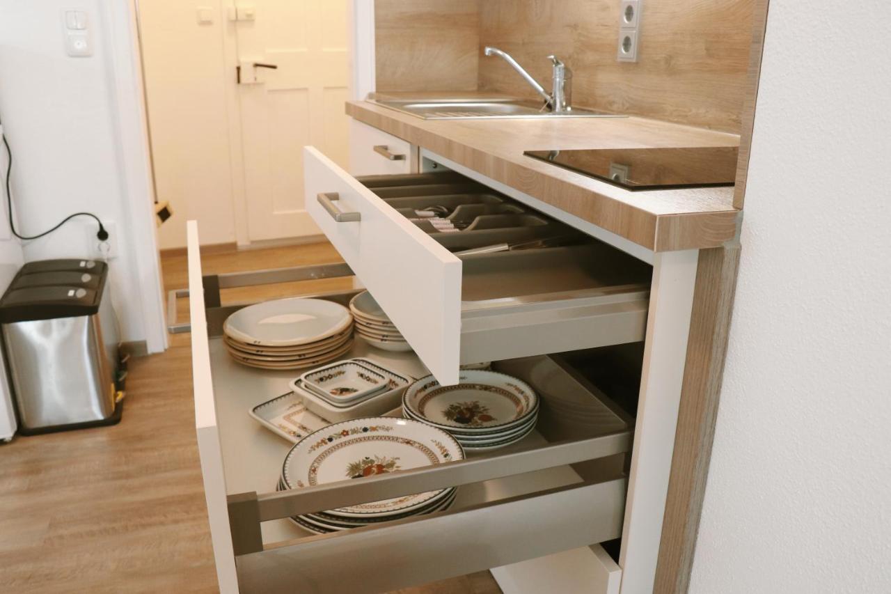 Helles Apartment Fuer 1-2 Pers. Mit Parkplatz Und Wifi Kraiburg am Inn Exterior foto